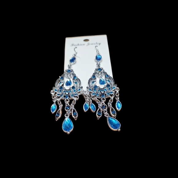 Longline Drop Ear Textured Water Drop Vintage Earrings. - Picture 3 of 7